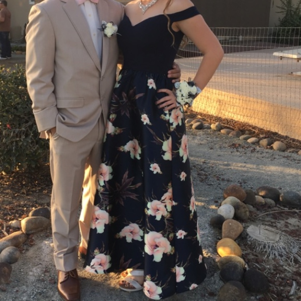 Floral off the shoulder prom dress!